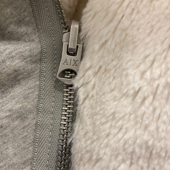 Armani Exchange Vest Size S - Picture 9 of 9